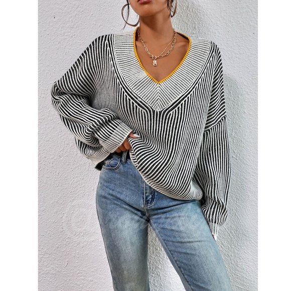 Oversized Rib Knit Striped V-Neck Black Gray Pullover Sweater - Picture 2 of 8